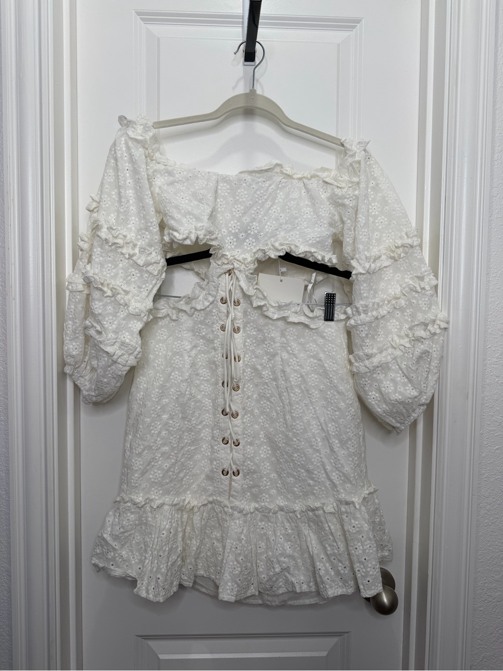 SABO Off Shoulder Eyelet Lace Up Cutout Mini Dress White Medium NWT! - Picture 5 of 11